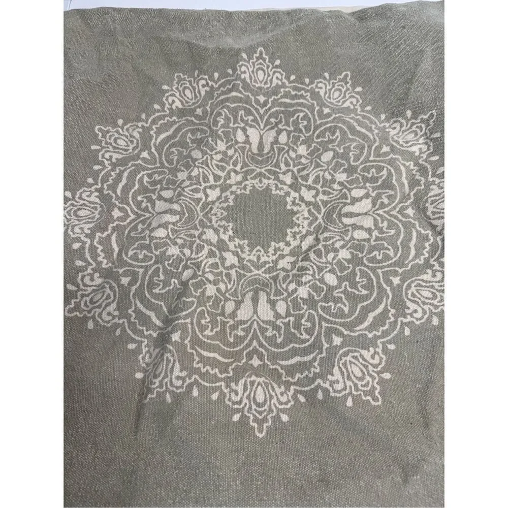 ERICA MEDALLION' Pillow Cover NATURAL & LIGHT BROWN 23” X 23”